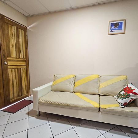 Apartamento Daly 3 Guápiles Esterno foto