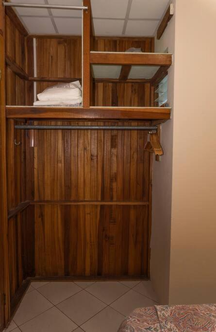 Apartamento Daly 3 Guápiles Esterno foto