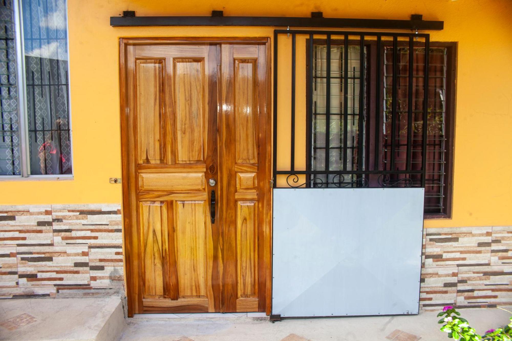 Apartamento Daly 3 Guápiles Esterno foto